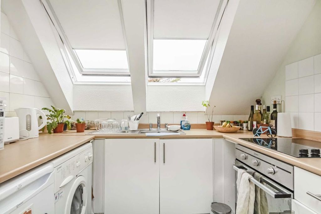 Property photo 2 of 4