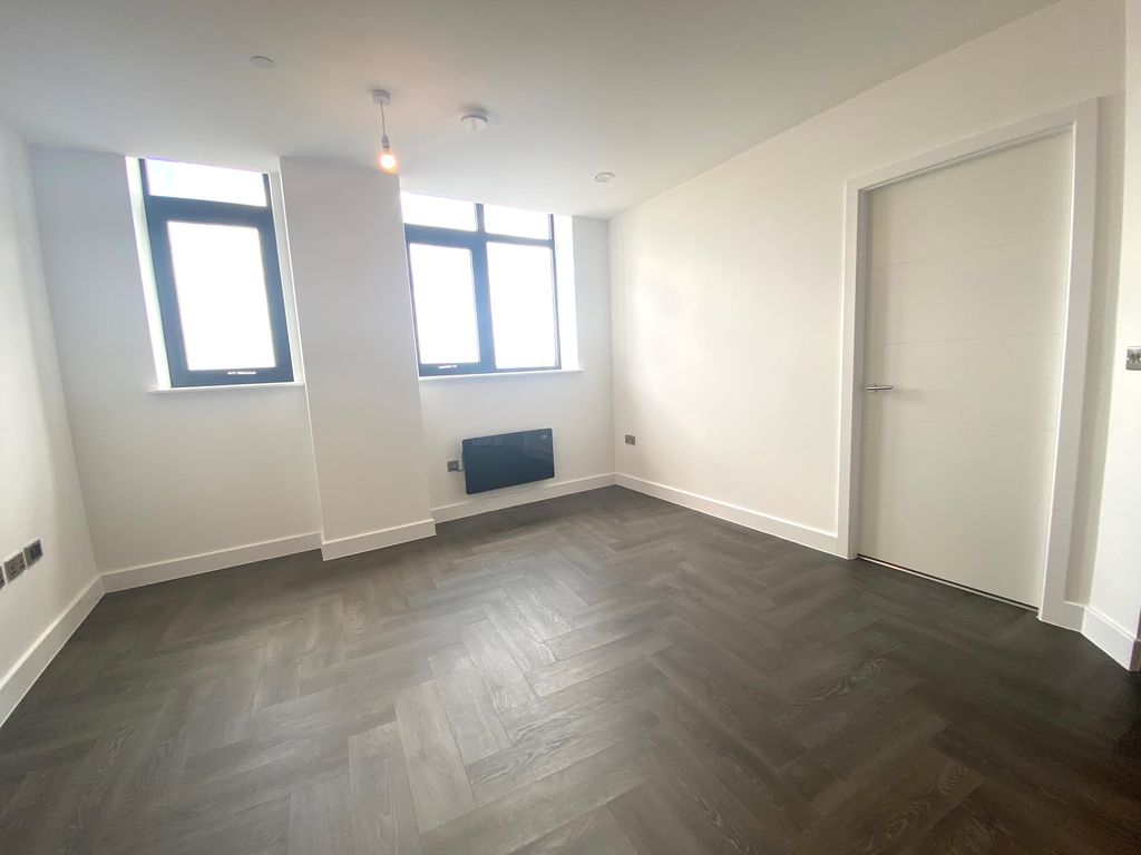 Property photo 2 of 3