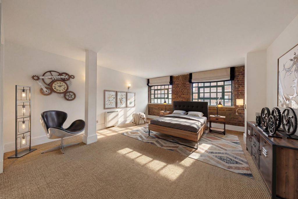 Property photo 3 of 10 Property_Ceea_094...