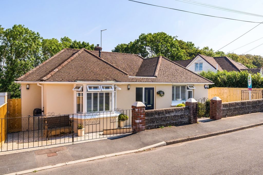 Property photo 3 of 22 1494408-21-6A5A50386E3Fc