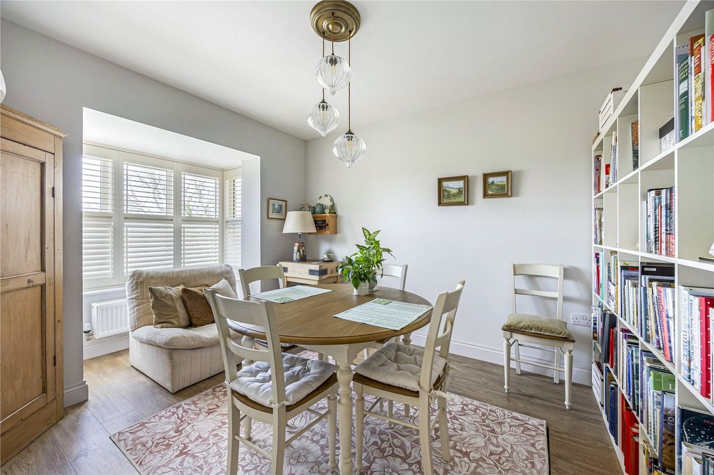 Property photo 3 of 13 Picture No. 15