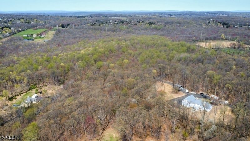 Property photo 1 of 3