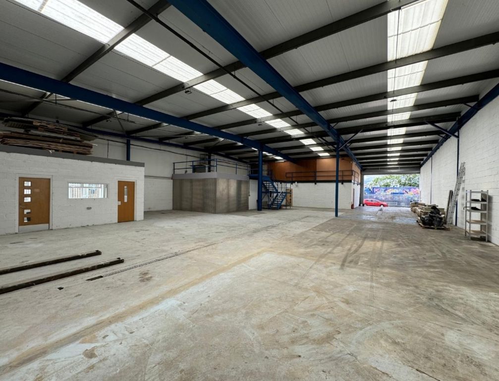 Property photo 3 of 8