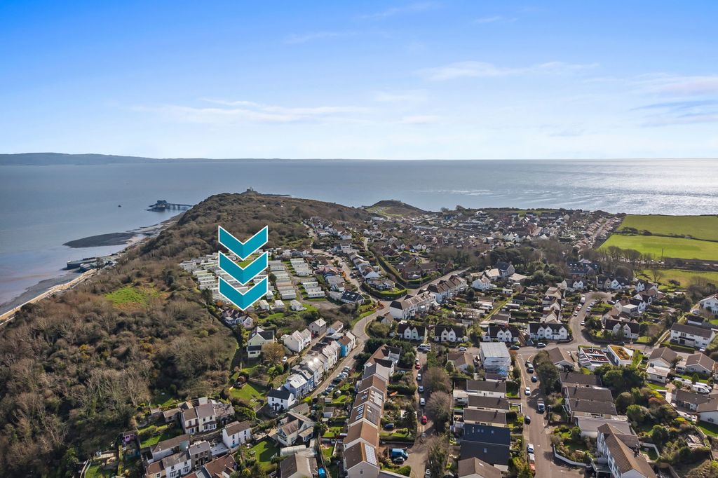 Property photo 2 of 27