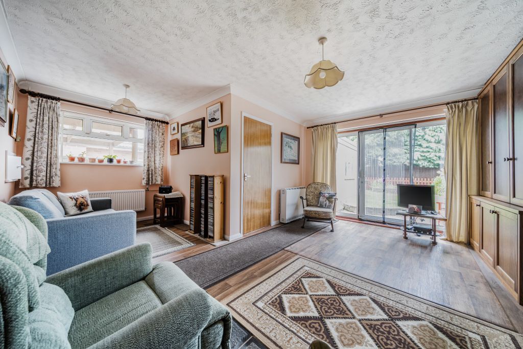 Property photo 2 of 16