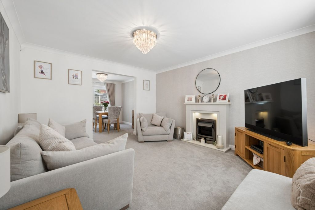 Property photo 2 of 19 5050011
