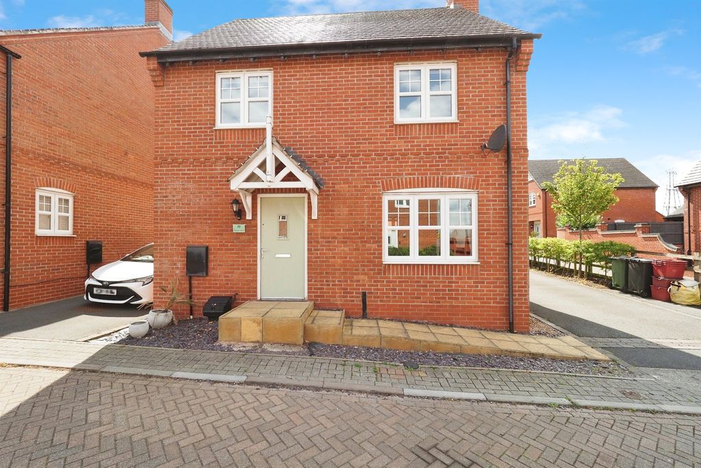 Property photo 1 of 17