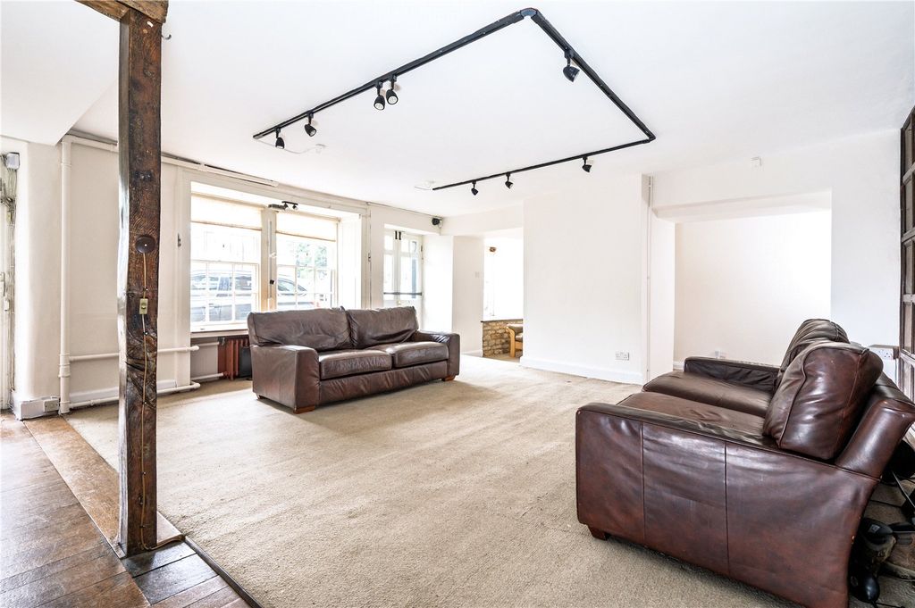Property photo 3 of 20 Drawing Room