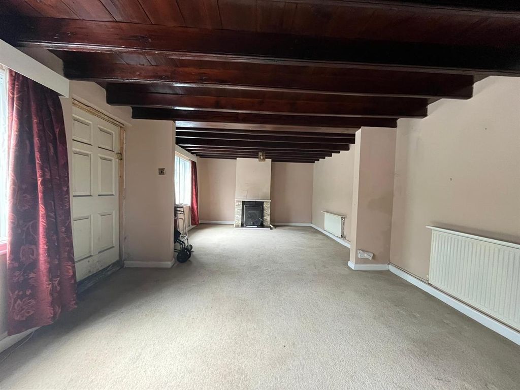 Property photo 3 of 28 Sitting Room And Dining Area