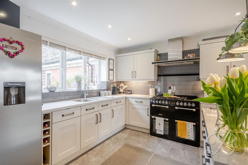 Property photo 2 of 35 Ccltd-24.Jpg