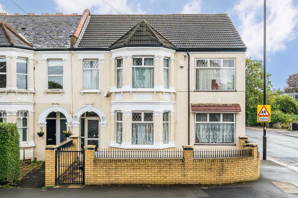 Property photo 1 of 8