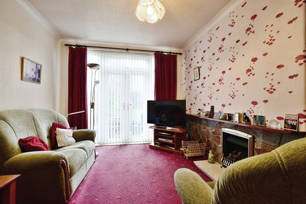 Property photo 2 of 17 Photography
