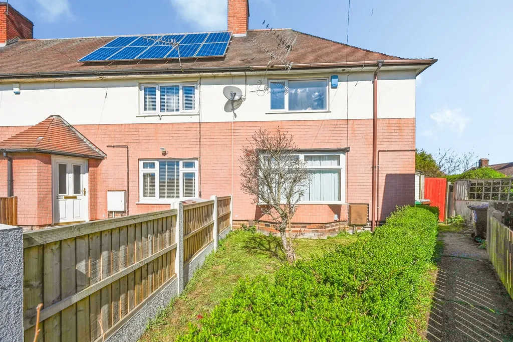 House in Nottingham, Bulwell Hall Estate, Rise Park - View 3