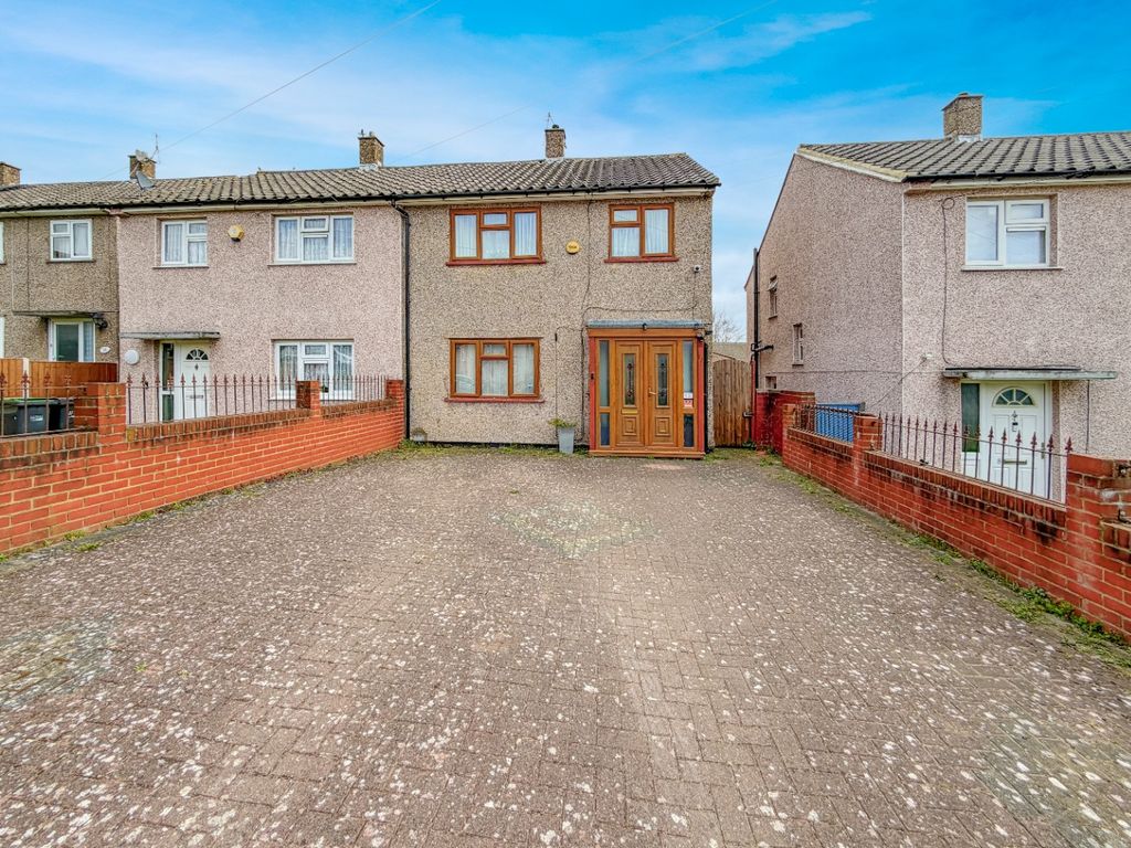 Property photo 1 of 11 5040560