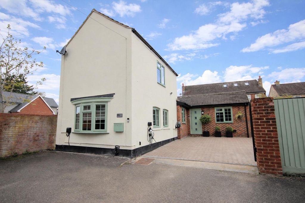 Property photo 2 of 23 1Achurchsquare-H2.Jpeg