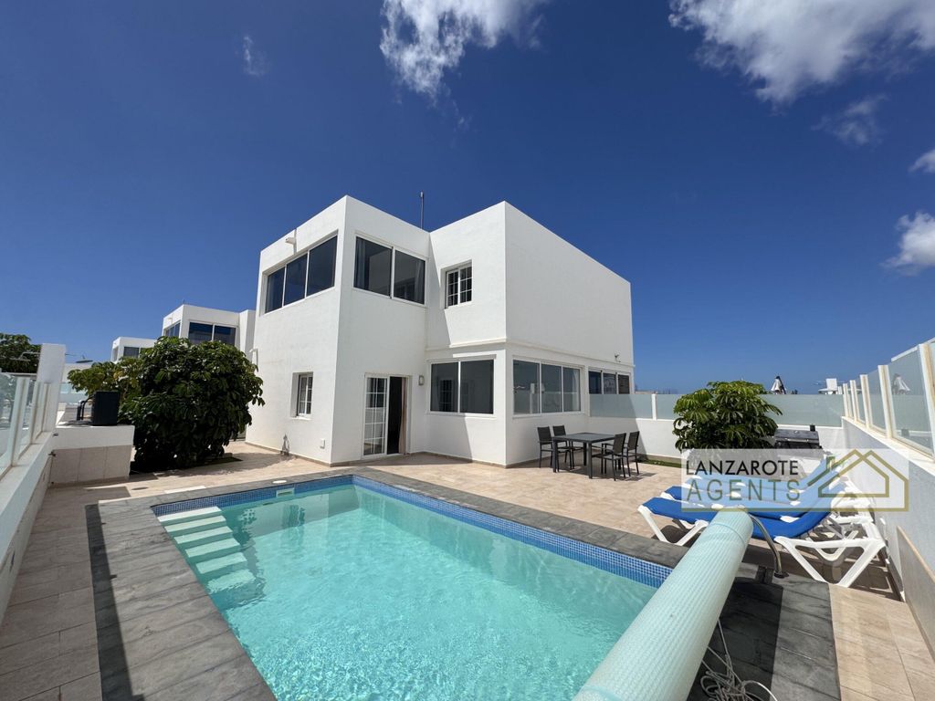 Property photo 1 of 32