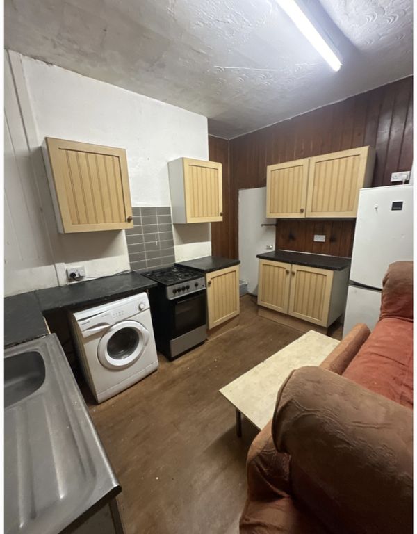 Property photo 1 of 4