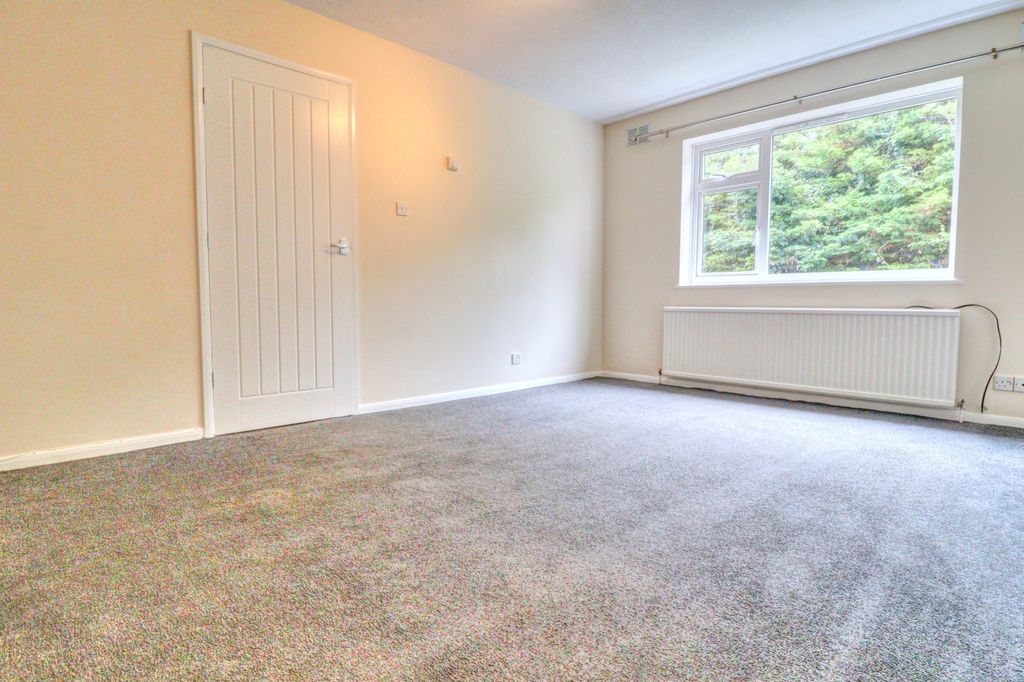 Property photo 3 of 5 Picture No. 05