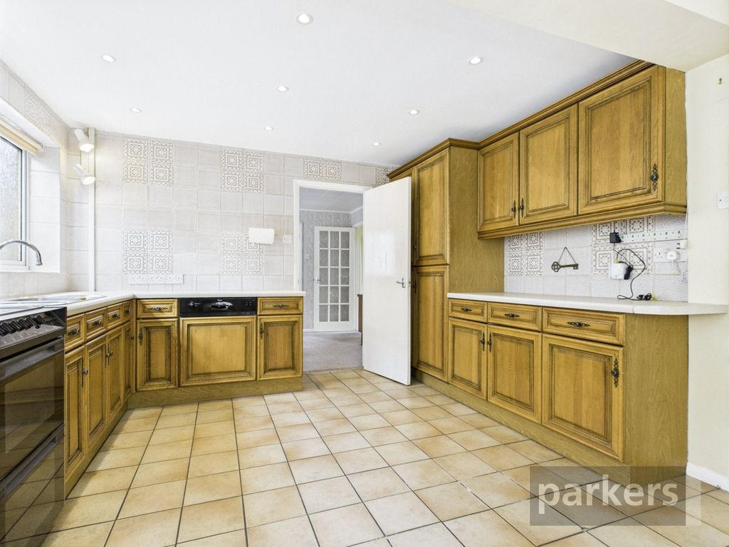 Property photo 3 of 34 Picture No. 21