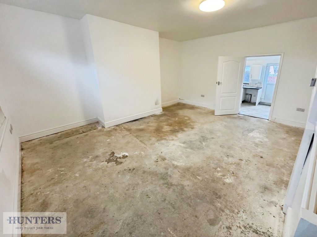 Property photo 2 of 7 Lounge