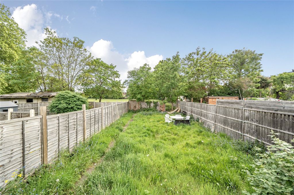 Property photo 3 of 18 Picture No. 15