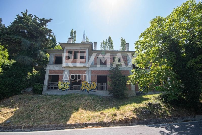 Property photo 3 of 25