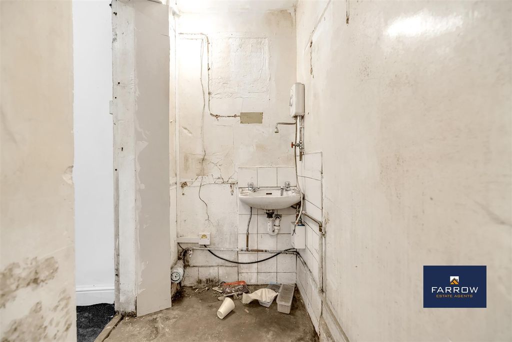 Additional image 8 of Office for salePasture Street, Grimsby DN32