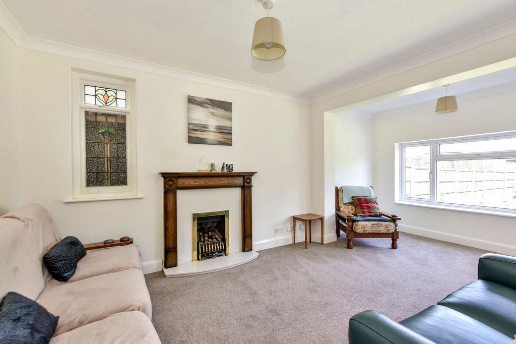 Property photo 2 of 41