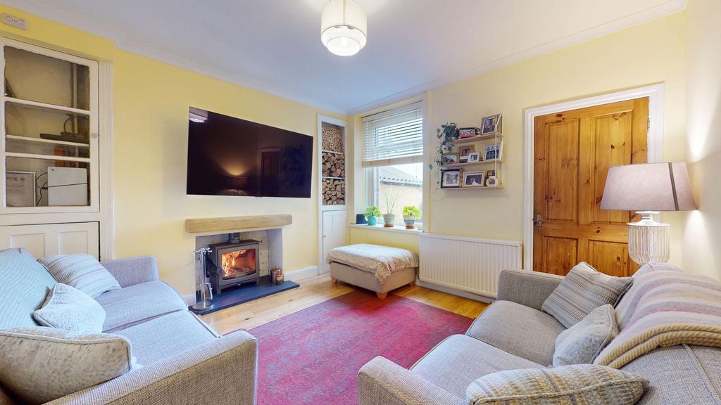 Property photo 3 of 19