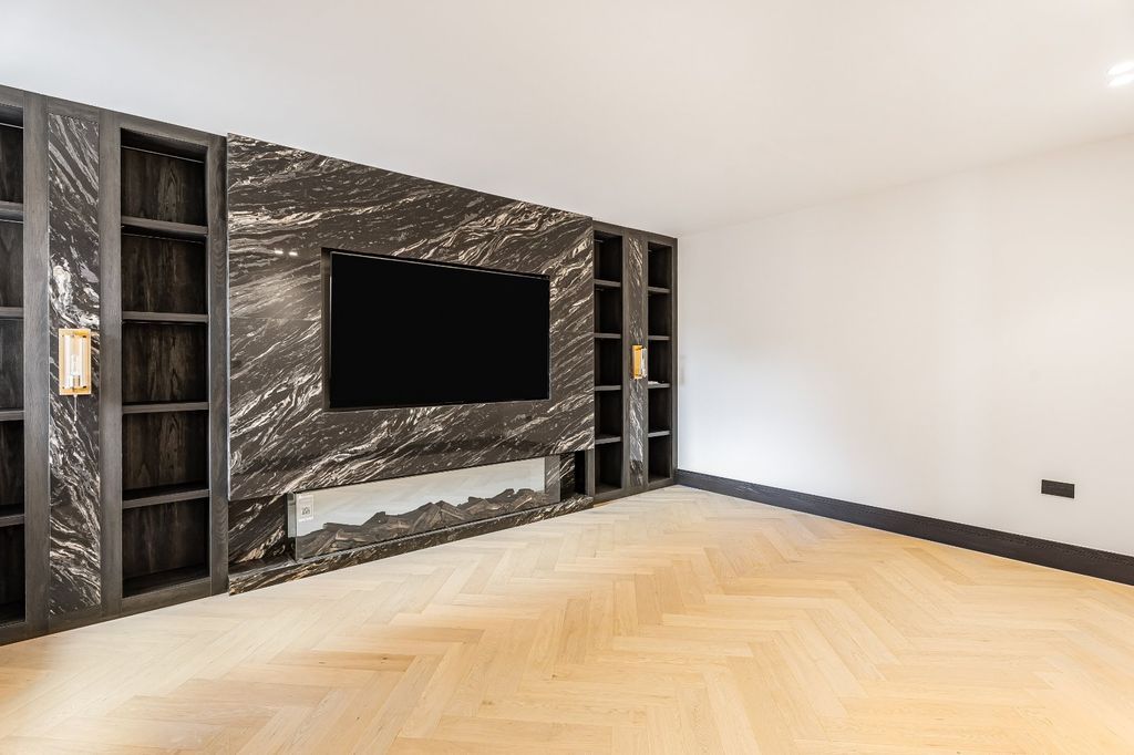 Additional image 7 of 5 bed detached house for salePipers Green Lane, Edgware HA8
