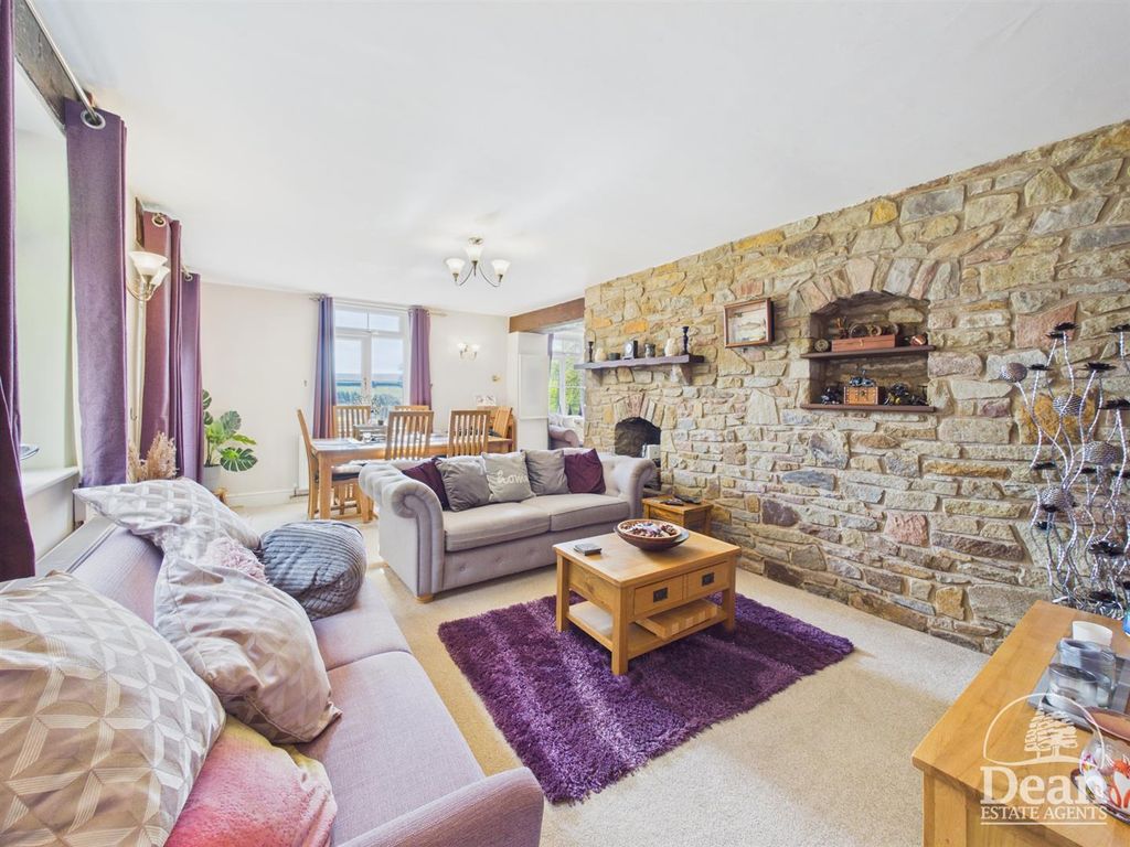 Property photo 2 of 38