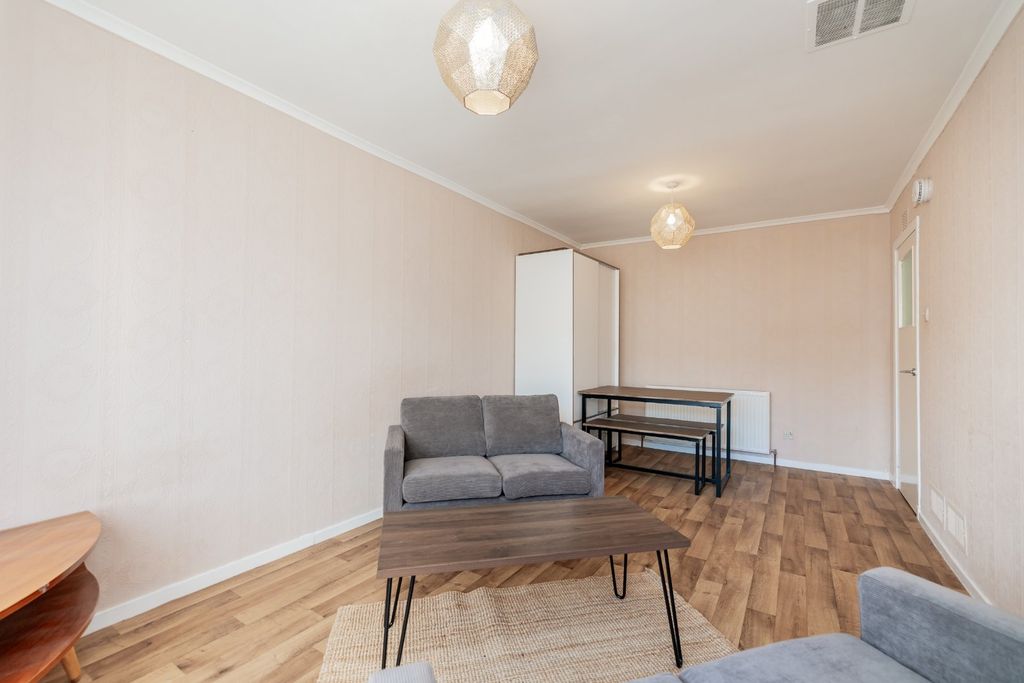 Property photo 3 of 19 Photo 3