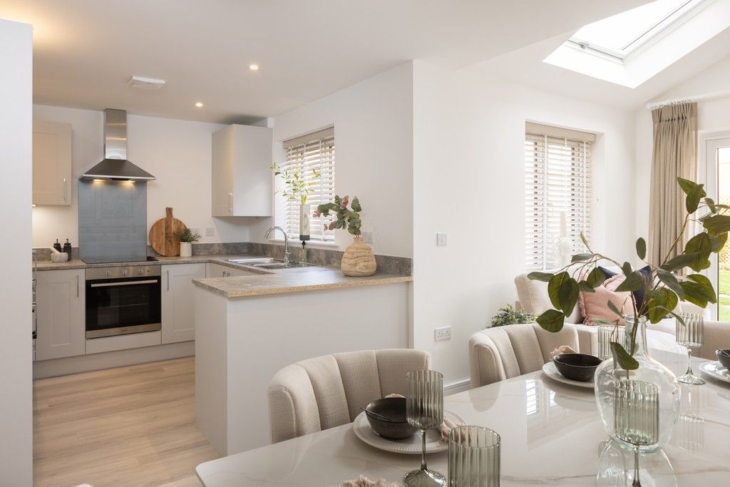 Property photo 2 of 11 Samuel Gardens, Arlesey