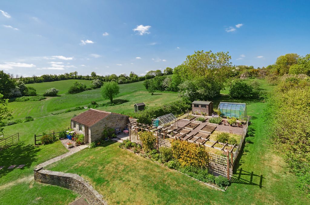 Property photo 2 of 38 1-681A2E017B322-1...