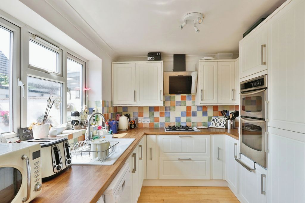 Property photo 3 of 16 Photography