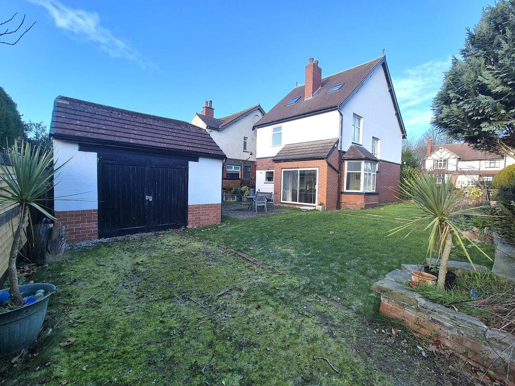 Property photo 1 of 18 Rear Garden