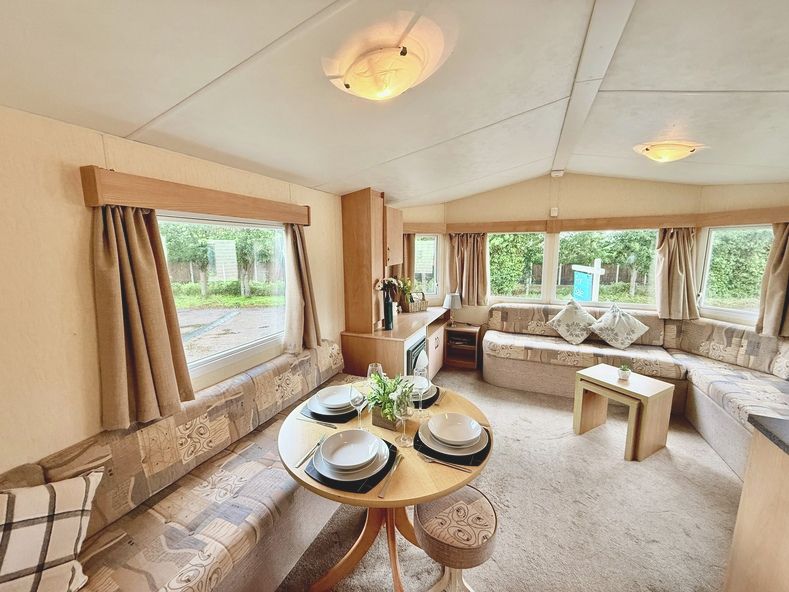Property photo 1 of 5 Delta Nordstar Open Plan Lounge And Dining Area