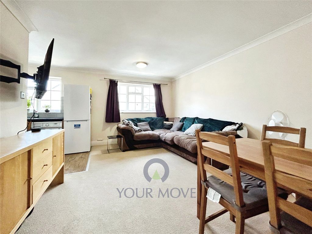 Property photo 3 of 8 Picture No. 06