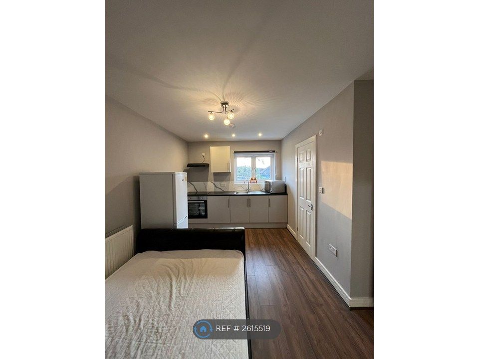 Property photo 1 of 10 Room