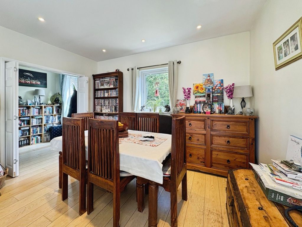 Property photo 3 of 25 5057469