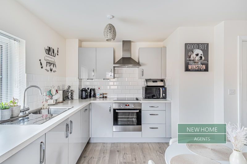 Property photo 3 of 19 Photo 11