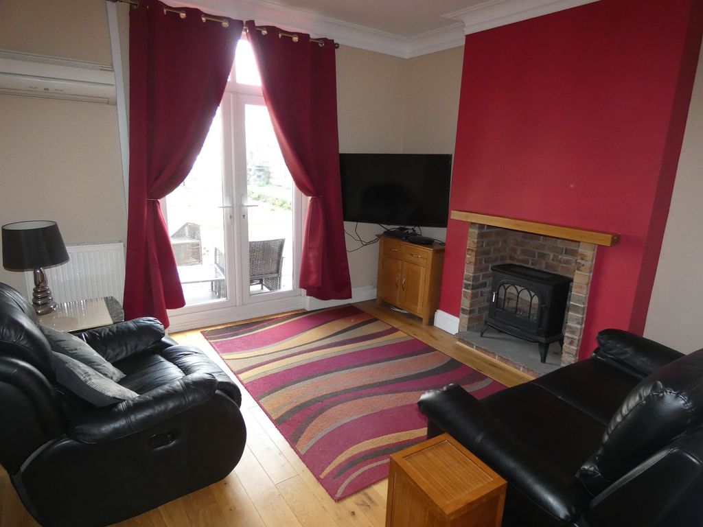 Property photo 3 of 13 Rear Lounge