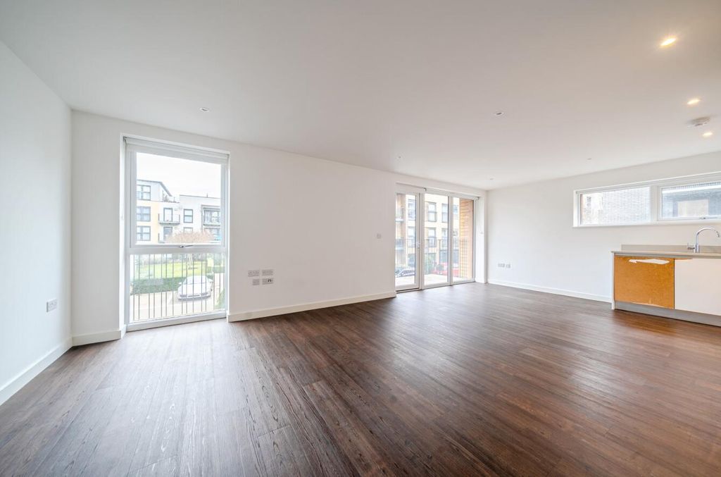 Property photo 2 of 19 Davidson Frost-Wellings, Dfw, Clement Court, Stanm