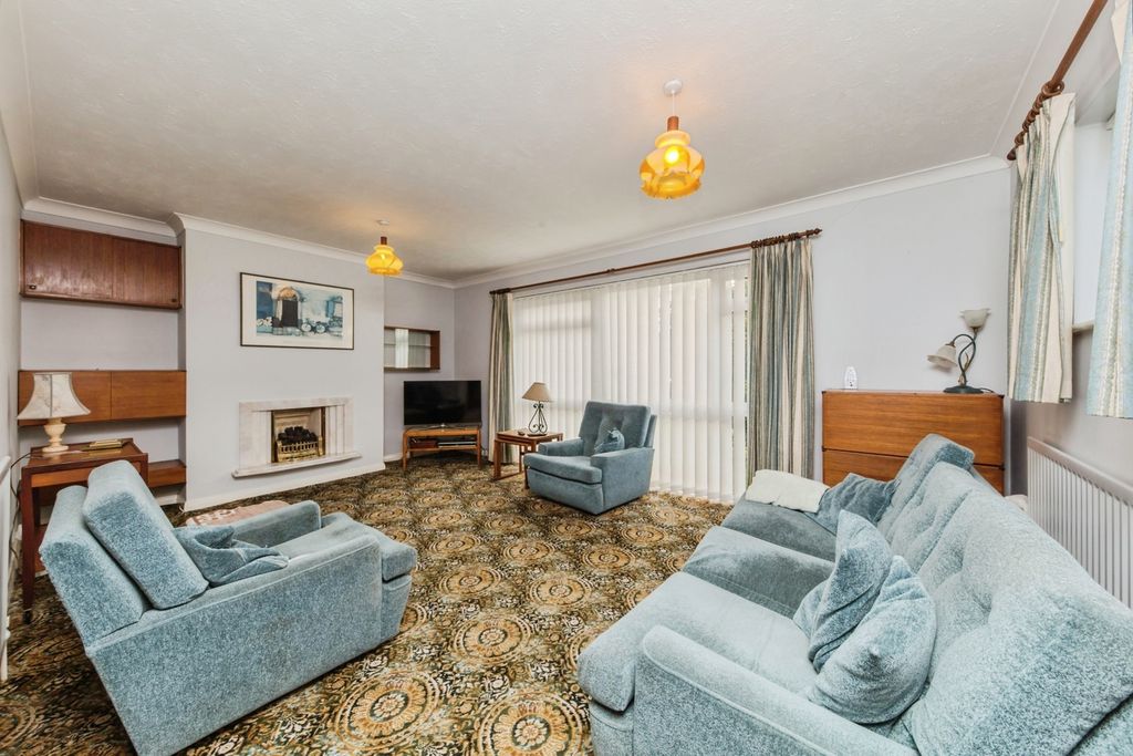 Property photo 2 of 18 Pbox-Img.Jpg