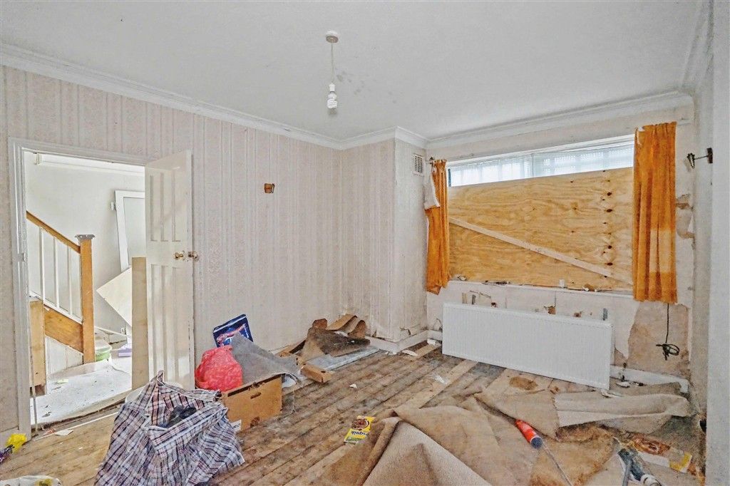 Property photo 3 of 5