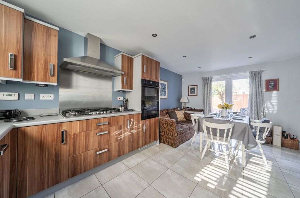 Property photo 2 of 11 1433231669c3B589016c8