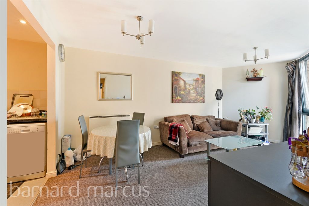 Property photo 2 of 9 Reception Room