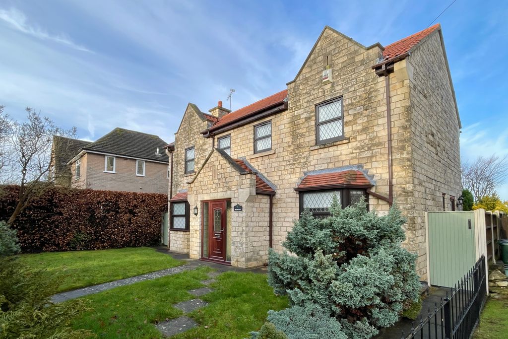 Property photo 2 of 34 2