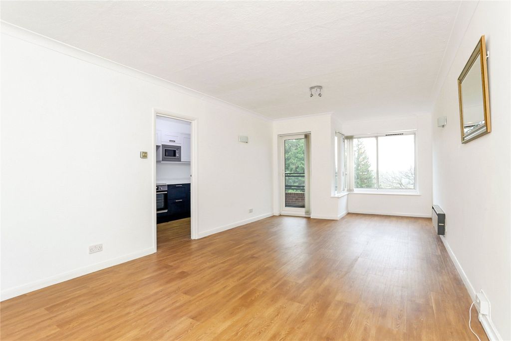 Property photo 2 of 10 Picture No. 14