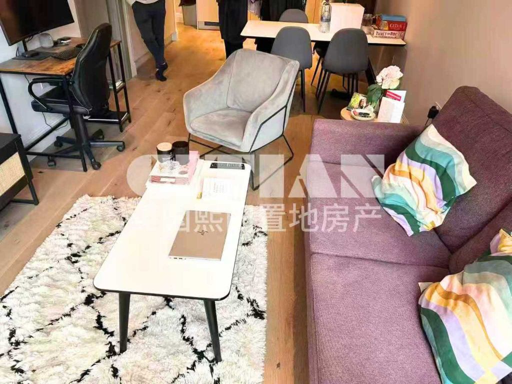 Property photo 3 of 13